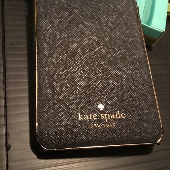 Kate Spade Saffiano iPhone 6+ Wrap Case (G) - Picture 2 of 8